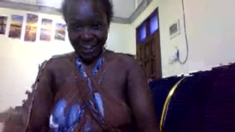 hotgirlchawowo25 online show from May 5, 2026, 12:24 pm
