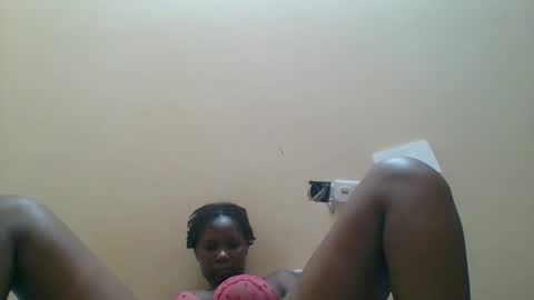 Queen online show from February 16, 2026, 8:05 pm