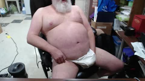 Snapshot of hotgrandpa594u chatting on February 5, 2026, 7:18 pm hotgrandpa594u online show from February 5, 2026, 7:18 pm