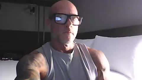 Snapshot of hotguy4u2see chatting on June 10, 2026, 10:41 pm Hotguy4u2see online show from June 10, 2026, 10:41 pm