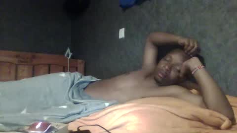 Snapshot of hotguyy001 chatting on February 24, 2025, 5:20 pm hotguyy001 online show from February 24, 2025, 5:20 pm