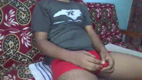 hotguyy001 online show from February 5, 2026, 2:38 am