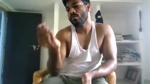Snapshot of hothunkman352176 chatting on August 1, 2026, 3:39 am hothunkman352176 online show from August 1, 2026, 3:39 am