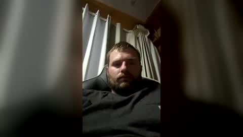 Snapshot of hothusband28931194 chatting on July 13, 2026, 5:32 am TW28 online show from July 13, 2026, 5:32 am