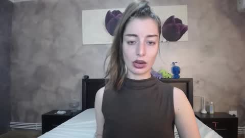 Lia   online show from February 11, 2026, 10:09 am