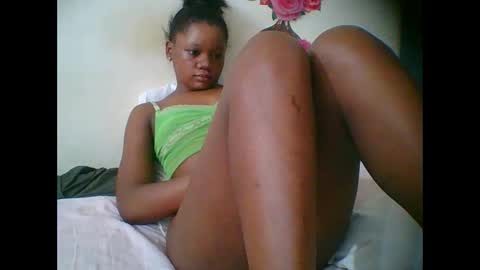 LOYCE online show from October 26, 2025, 10:25 pm