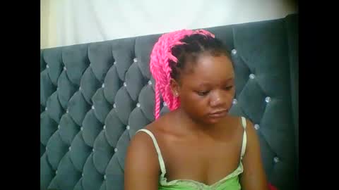 LOYCE online show from December 16, 2025, 7:19 pm