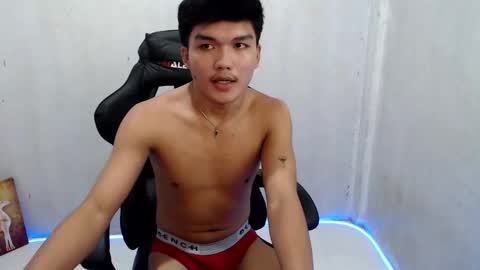 hotking_cummer online show from March 4, 2026, 1:28 pm