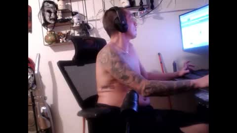 Snapshot of hotkinkytat chatting on February 12, 2025, 5:37 am hotkinkytat online show from February 12, 2025, 5:37 am