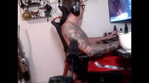 Snapshot of hotkinkytat chatting on February 24, 2025, 1:24 am hotkinkytat online show from February 24, 2025, 1:24 am