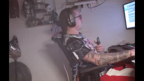 hotkinkytat online show from January 12, 2026, 5:18 pm