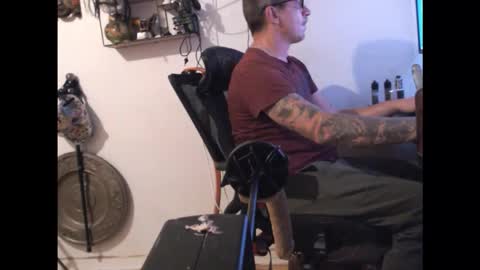 hotkinkytat online show from April 2, 2026, 3:42 pm