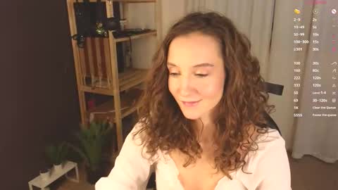 Snapshot of hotlaracroft chatting on September 30, 2025, 3:06 pm Allison  online show from September 30, 2025, 3:06 pm