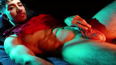 Hotlatinking online show from December 14, 2025, 7:29 pm