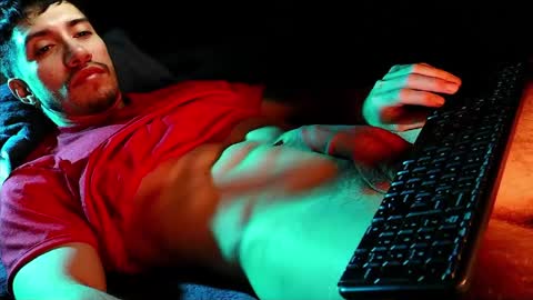 Hotlatinking online show from May 18, 2026, 8:25 pm