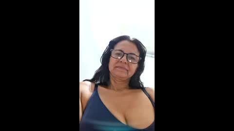 hotleny online show from May 14, 2026, 11:00 pm