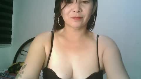 hotmamajen4u online show from March 26, 2026, 12:50 am
