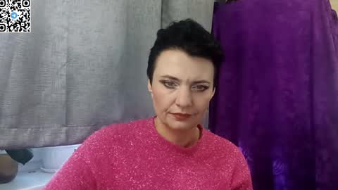 hotmamaqueen234 online show from April 21, 2026, 2:01 pm