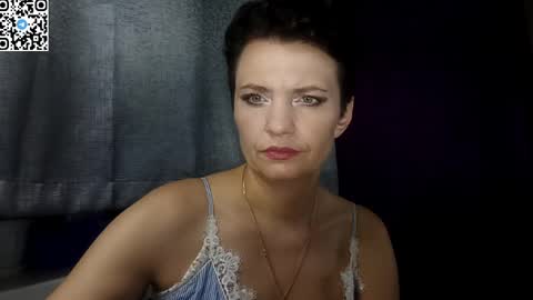 hotmamaqueen234 online show from June 3, 2026, 7:08 pm
