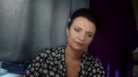 hotmamaqueen234 online show from July 30, 2026, 11:42 am