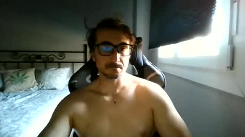 hotman_40_ online show from June 19, 2026, 8:40 am