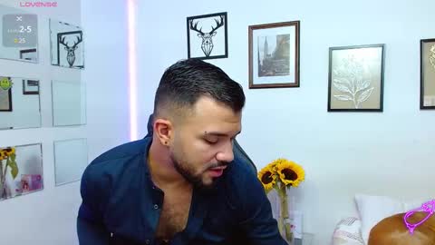 Snapshot of hotmathewv chatting on February 27, 2025, 10:42 pm mathew online show from February 27, 2025, 10:42 pm