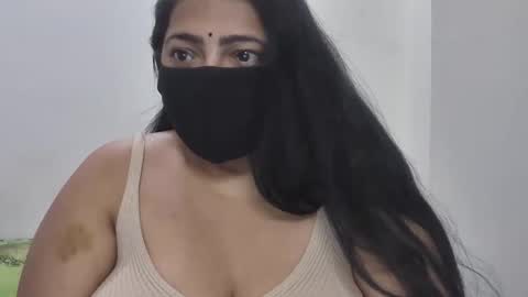 hotncutegirl online show from March 11, 2026, 7:31 pm