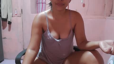 hotpink4u04 online show from February 3, 2025, 2:58 am