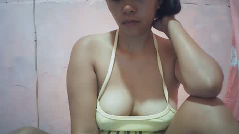 hotpink4u04 online show from October 8, 2025, 6:38 pm
