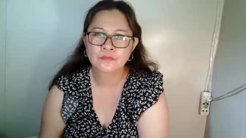 hotpreciousxxx online show from March 21, 2026, 11:30 pm