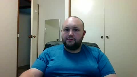 Snapshot of hotrodder323 chatting on December 9, 2024, 4:34 am hotrodder323 online show from December 9, 2024, 4:34 am