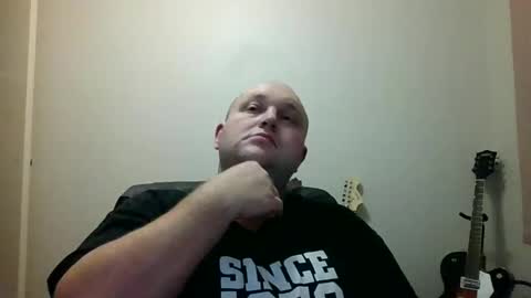 Snapshot of hotrodder323 chatting on January 20, 2025, 10:18 am hotrodder323 online show from January 20, 2025, 10:18 am