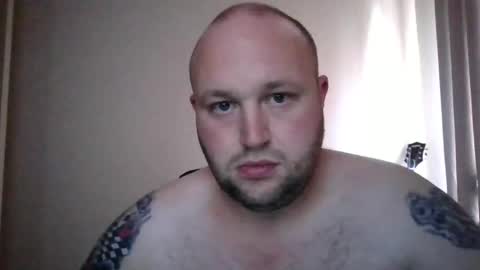 Snapshot of hotrodder323 chatting on January 27, 2025, 5:47 am hotrodder323 online show from January 27, 2025, 5:47 am