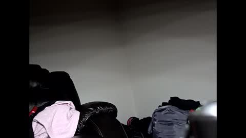 hotrox6942 online show from April 12, 2026, 6:18 am