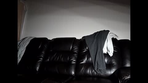 hotrox6942 online show from April 16, 2026, 6:14 am