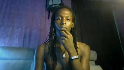 hotshadowx online show from May 20, 2026, 7:42 pm