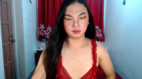 hotsiren101 online show from February 17, 2026, 7:05 am