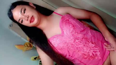 hotsiren101 online show from May 22, 2026, 7:59 am