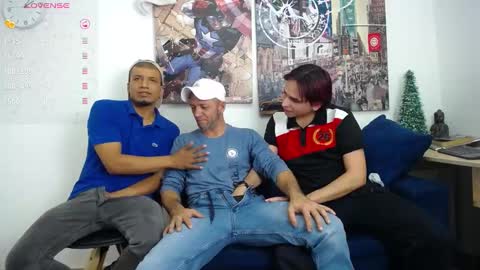 Snapshot of hott_asses chatting on December 19, 2024, 12:34 am hott_asses online show from December 19, 2024, 12:34 am