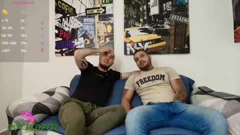 Snapshot of hott_asses chatting on January 12, 2025, 1:27 pm hott_asses online show from January 12, 2025, 1:27 pm