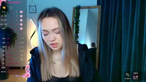 Snapshot of hottease_pvt chatting on December 22, 2024, 8:38 am hello Im Eva online show from December 22, 2024, 8:38 am