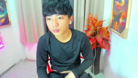 hottestloues online show from March 14, 2026, 8:53 am