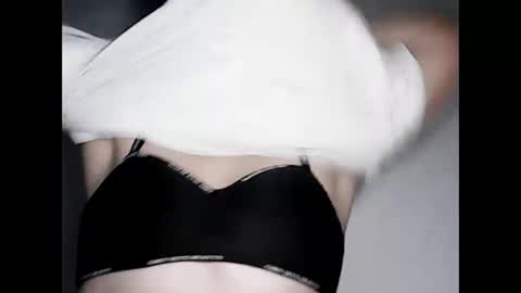 Leen online show from February 25, 2026, 12:42 am