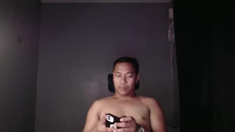 hottie_kyle69 online show from April 30, 2026, 11:05 am