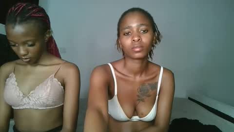 Snapshot of hottie_mistie chatting on April 15, 2026, 11:06 am hottie_mistie online show from April 15, 2026, 11:06 am