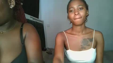 Snapshot of hottie_mistie chatting on April 17, 2026, 9:45 am hottie_mistie online show from April 17, 2026, 9:45 am