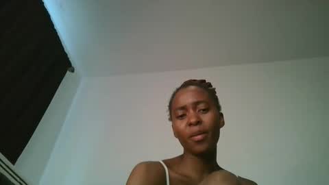Snapshot of hottie_mistie chatting on May 3, 2026, 10:43 am hottie_mistie online show from May 3, 2026, 10:43 am