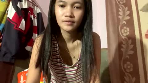 Snapshot of hottie_ptite chatting on November 24, 2025, 2:11 am hottie_ptite online show from November 24, 2025, 2:11 am