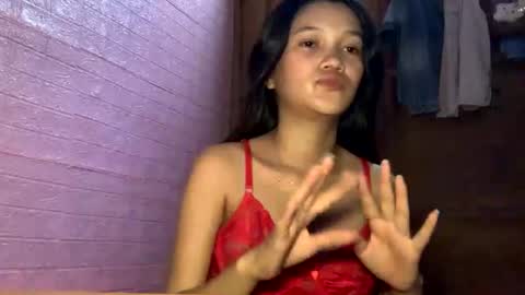 hottie_ptite online show from June 20, 2026, 2:25 am