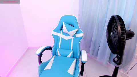 Snapshot of hottie_veronica chatting on January 21, 2025, 3:21 pm Veronica independent model online show from January 21, 2025, 3:21 pm